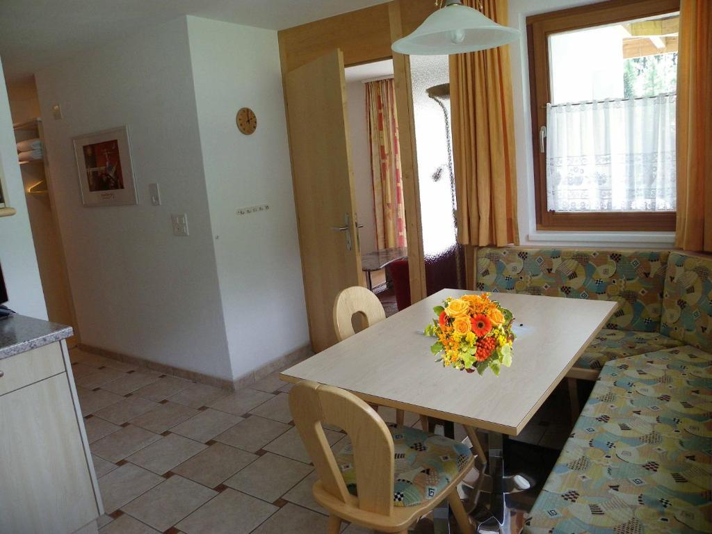 Chasa Vaidum Apartment Samnaun Phòng bức ảnh