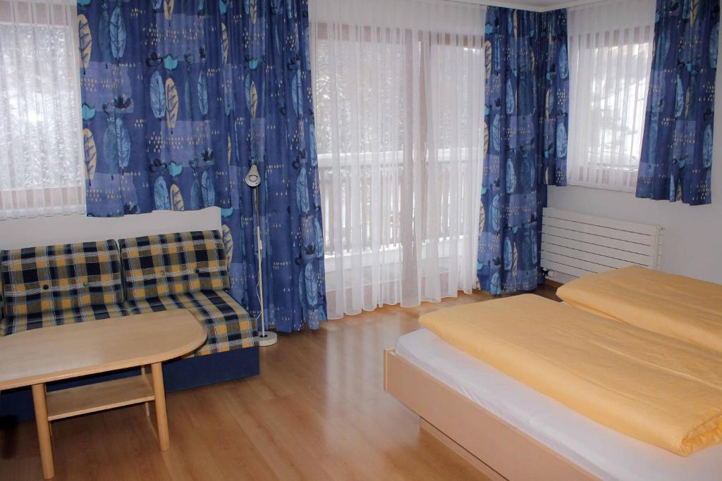 Chasa Vaidum Apartment Samnaun Phòng bức ảnh