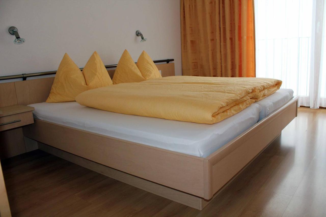 Chasa Vaidum Apartment Samnaun Phòng bức ảnh
